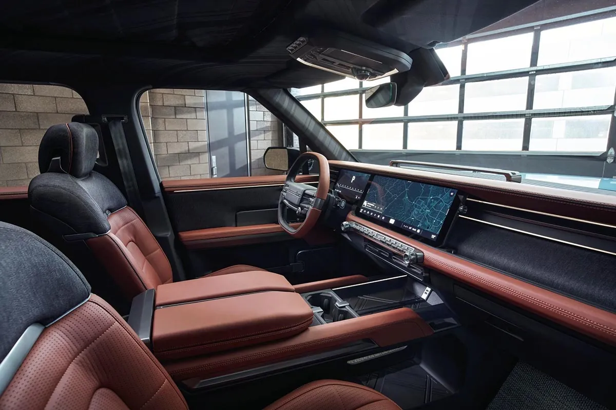 scout traveler 2027 03.jpg